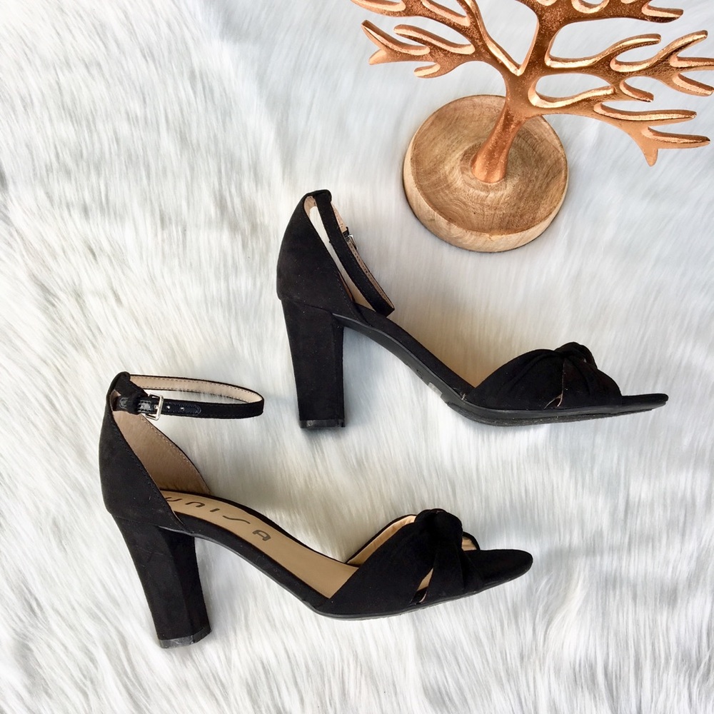 Unisa Black Ankle strap Heels Size 7 1/2 - Picture 2 of 7